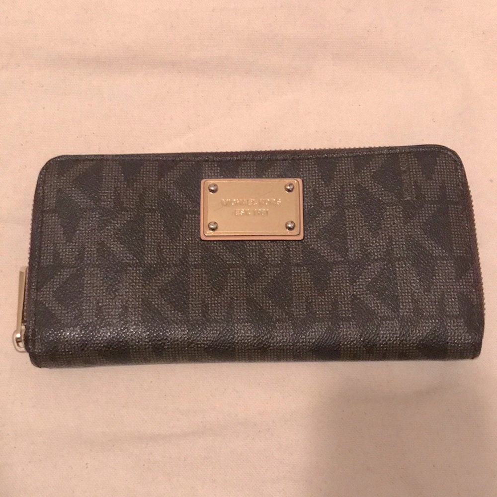 Authentic Brown Michael Kors Wallet